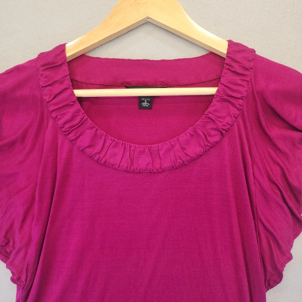 Banana Republic Magenta Silk Blend Flutter Sleeve Ruffle Neck Top Petite Small - Picture 3 of 10